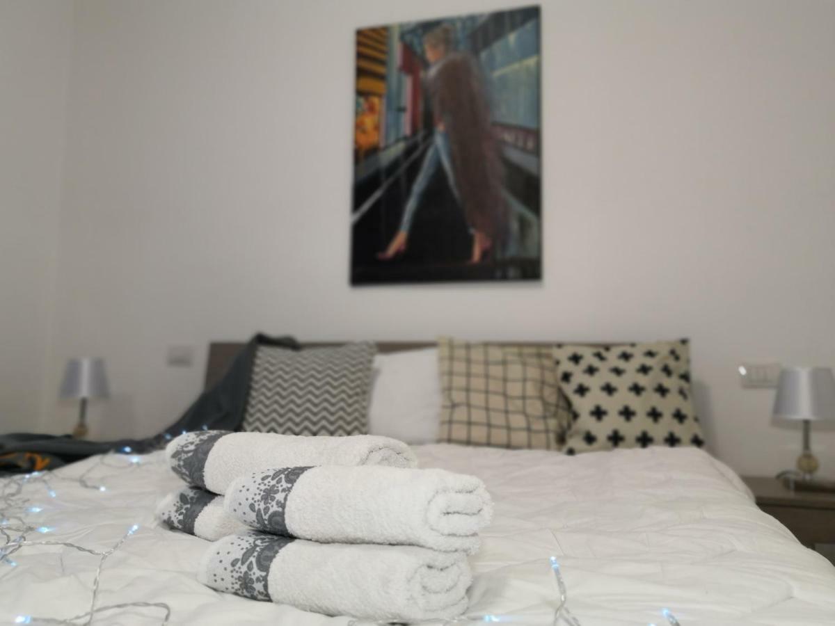 Valevalehome - Home Gallery With Fully Equipped Kitchen, Reserved Parking, Big Garden Olbia Exteriör bild